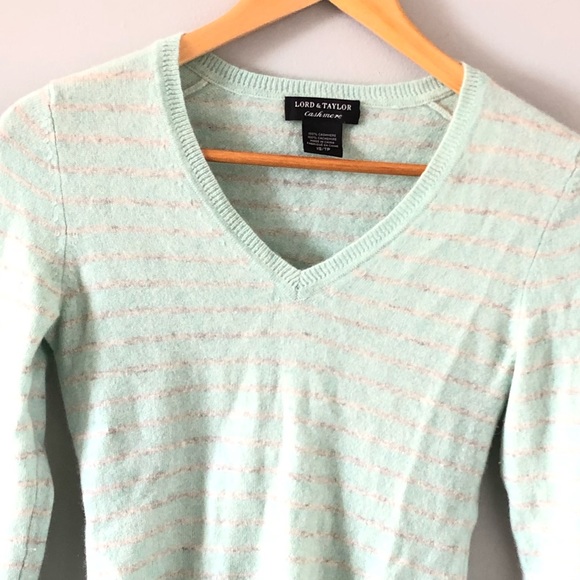 Lord&Taylor | 100% Cashmere Sweater - Picture 4 of 8